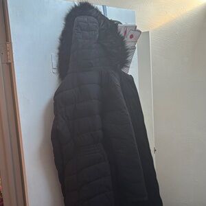 Women's Black Hooded Puffer Coat